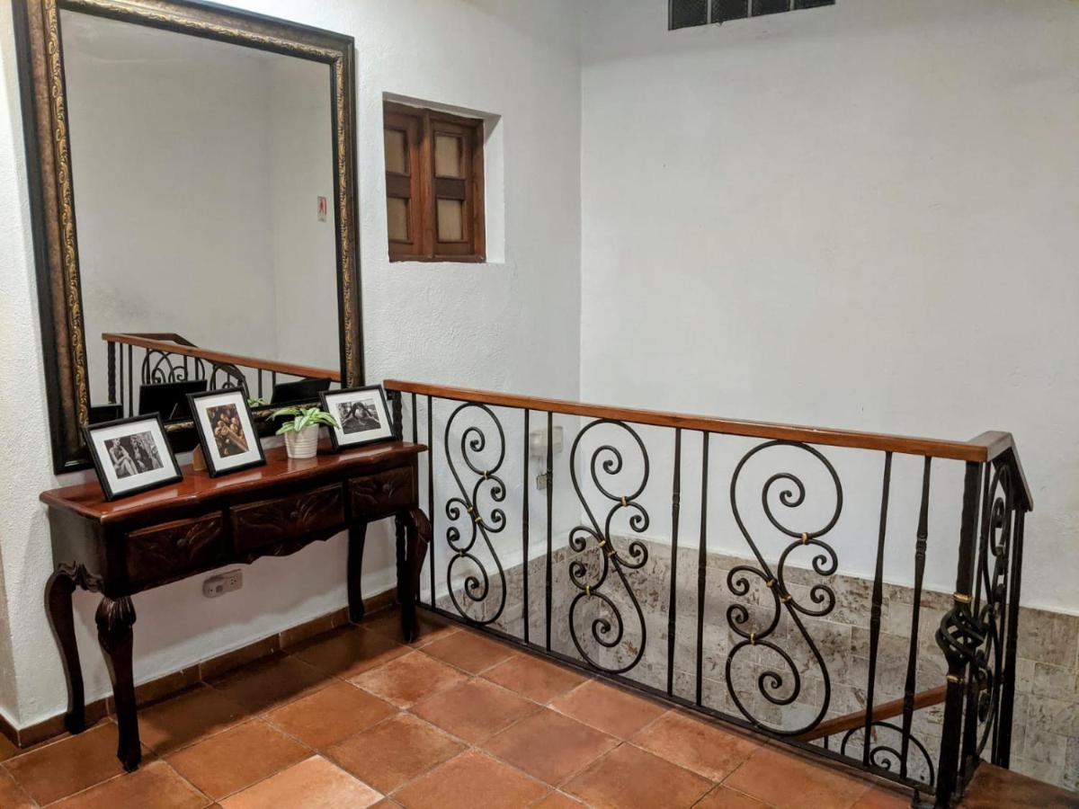 Hotel Aluge Santo Domingo Exterior photo