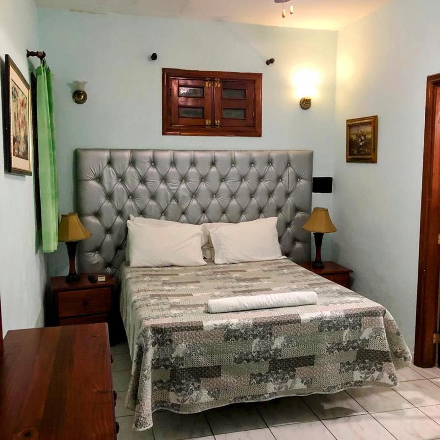 Hotel Aluge Santo Domingo Exterior photo