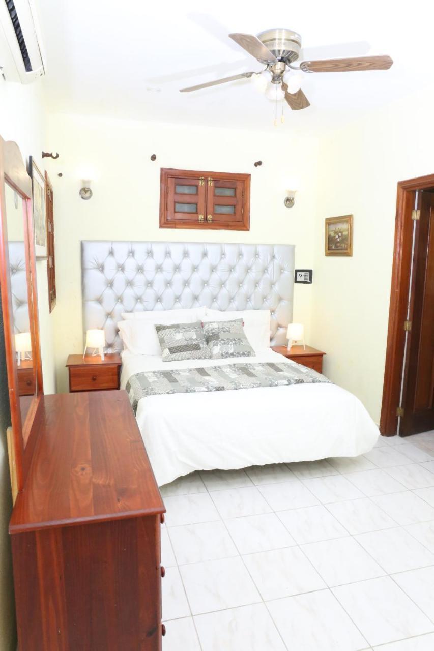 Hotel Aluge Santo Domingo Exterior photo