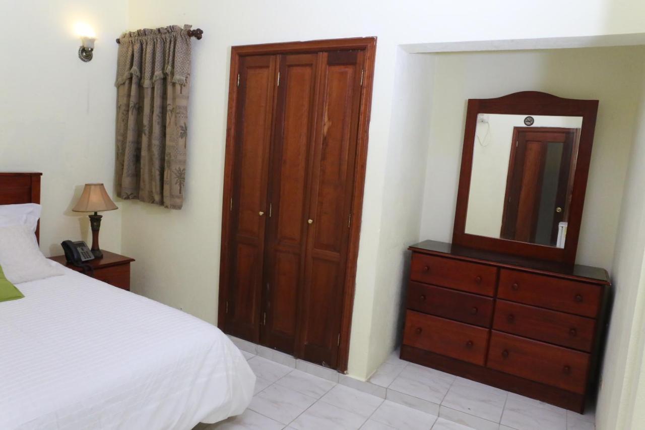 Hotel Aluge Santo Domingo Exterior photo